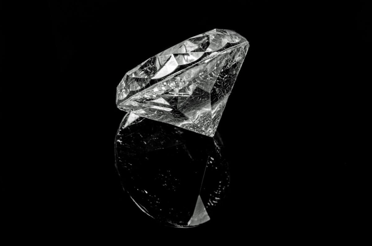 diamond black rich brilliant crystal background gem object 1105723 1